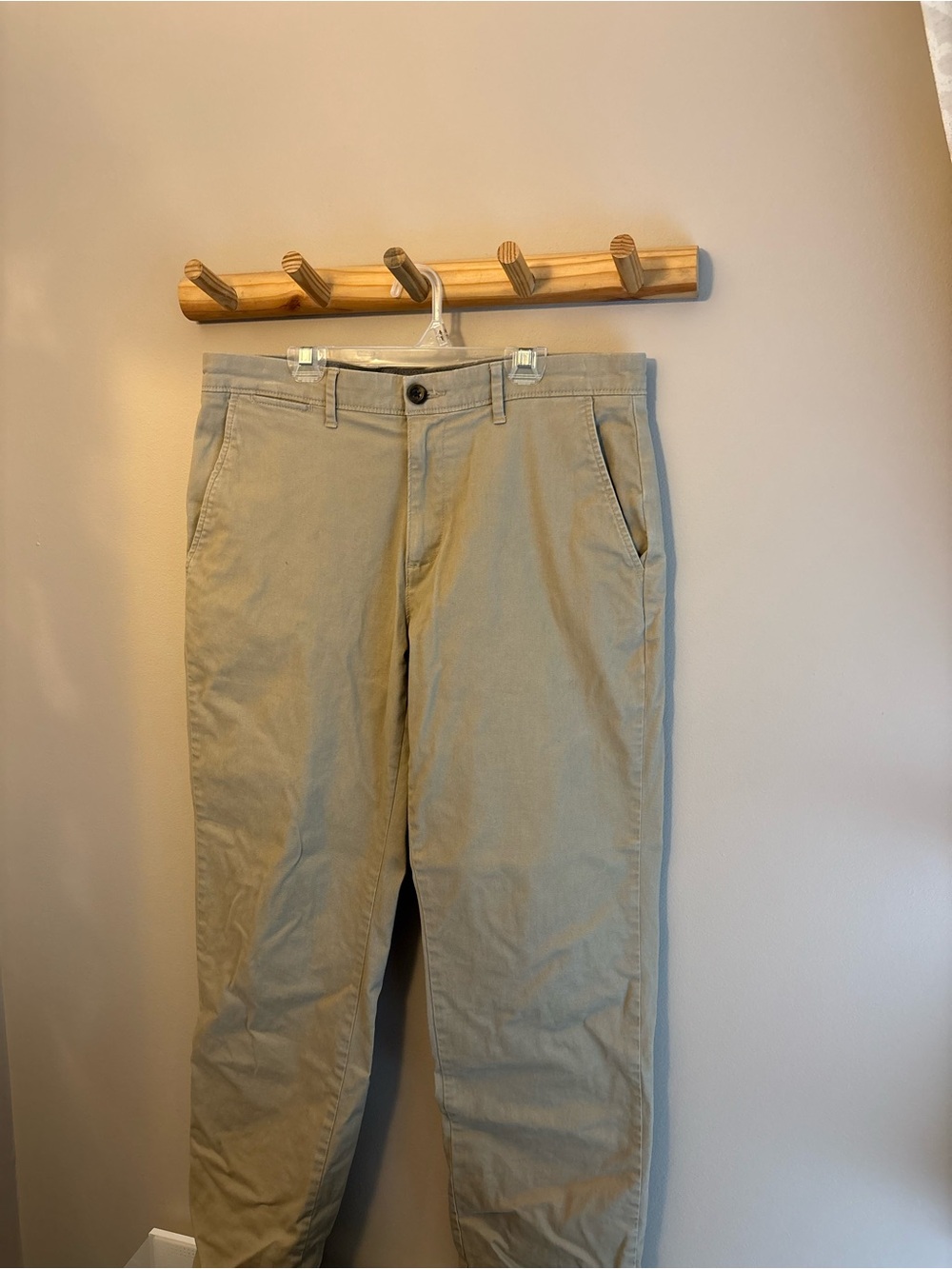 Men’s Khaki Amazon Essentials Pants